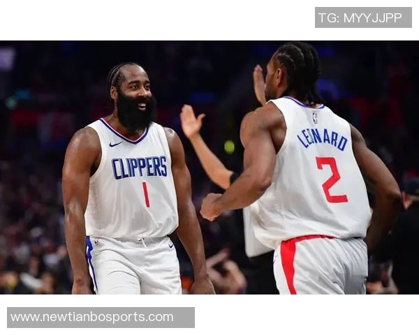 哈登加盟快船后表现惊艳第四节独揽23分助球队逆转取胜 哈登加盟快船后表现惊艳第四节独揽23分助球队逆转取胜