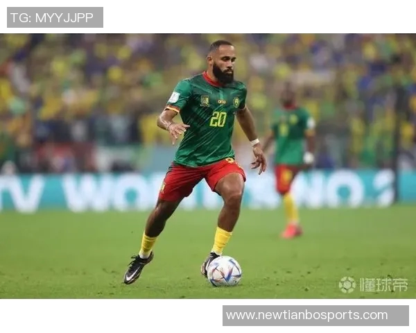 姆伯莫分享德里赫特进球前的鼓励时刻强调足球的不可预测性