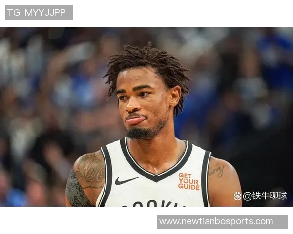 克拉克斯顿半场表现亮眼8投5中贡献12分9篮板4助攻正负值高达20 克拉克斯顿半场表现亮眼8投5中贡献12分9篮板4助攻正负值高达20