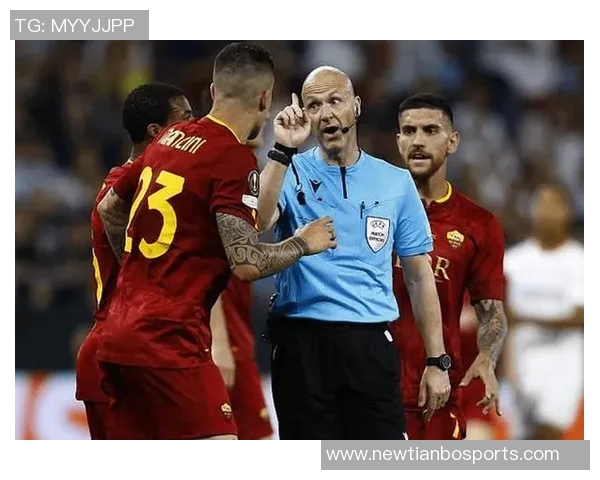 泰勒回忆欧联决赛遭围堵经历称并无重大误判影响比赛结果 泰勒回忆欧联决赛遭围堵经历称并无重大误判影响比赛结果