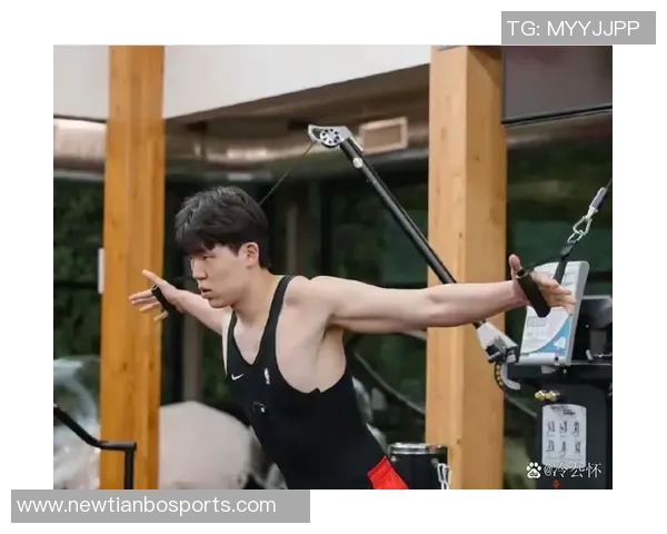 杨瀚森半场表现出色背靠背顶住压力贡献8分2板1断展现潜力