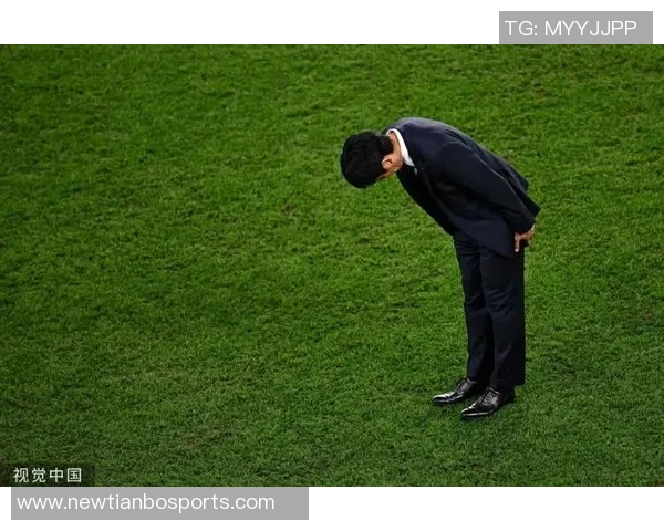 弗拉格首次经历关键时刻坐替补席感谢教练理解并反思个人表现 弗拉格首次经历关键时刻坐替补席感谢教练理解并反思个人表现