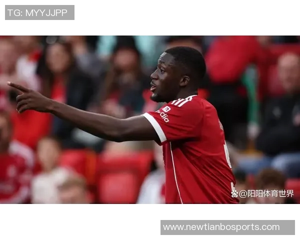 英媒称利物浦考虑一月引援中卫并积极续约科纳特