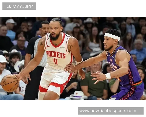 狄龙表现抢眼18投7中砍下18分布克出手数的两倍展现实力